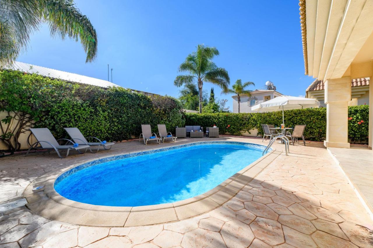 Villa Oscar Protaras Bagian luar foto